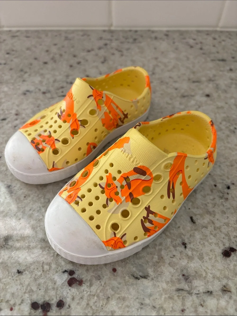 Native Jefferson infant slip-on shoes